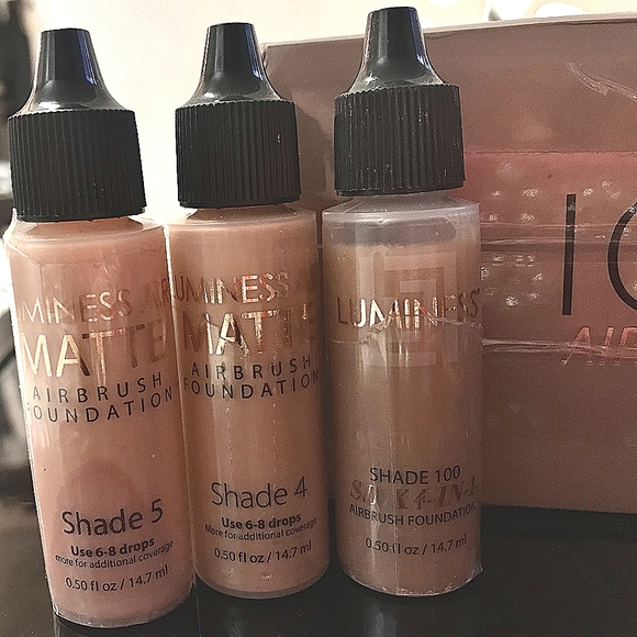 Luminess Airbrush Make-uo Machine + Make Up - Picture 3 of 4